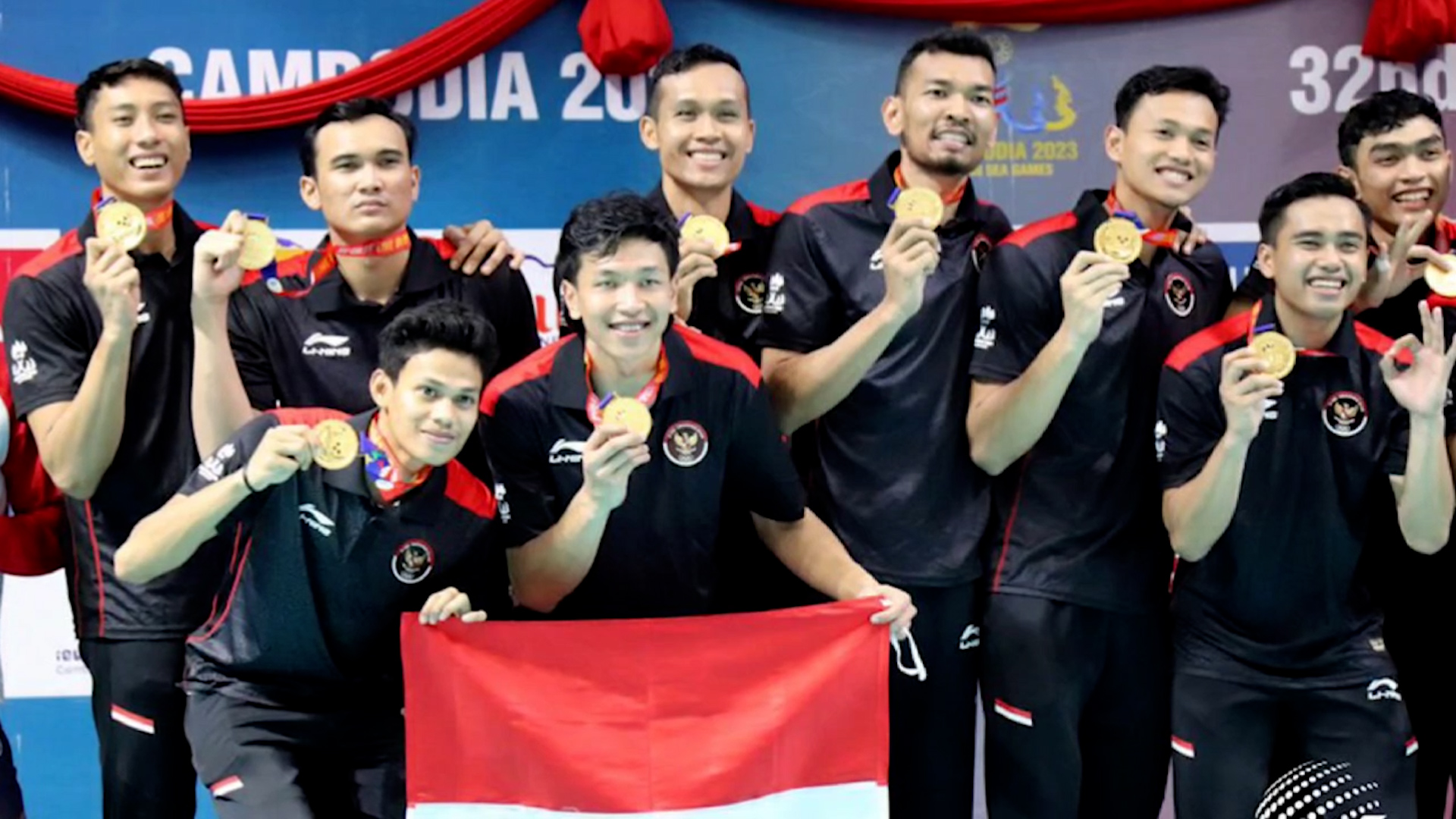 ក្រុមបាល់ទះជម្រើសជាតិបុរសក្នុងសាលឥណ្ឌូណេស៊ី គឺជាក្រុមដែលឈ្នះមេដាយមាសច្រើនជាងគេនៅក្នុងព្រឹត្តិការណ៍ស៊ីហ្គេម