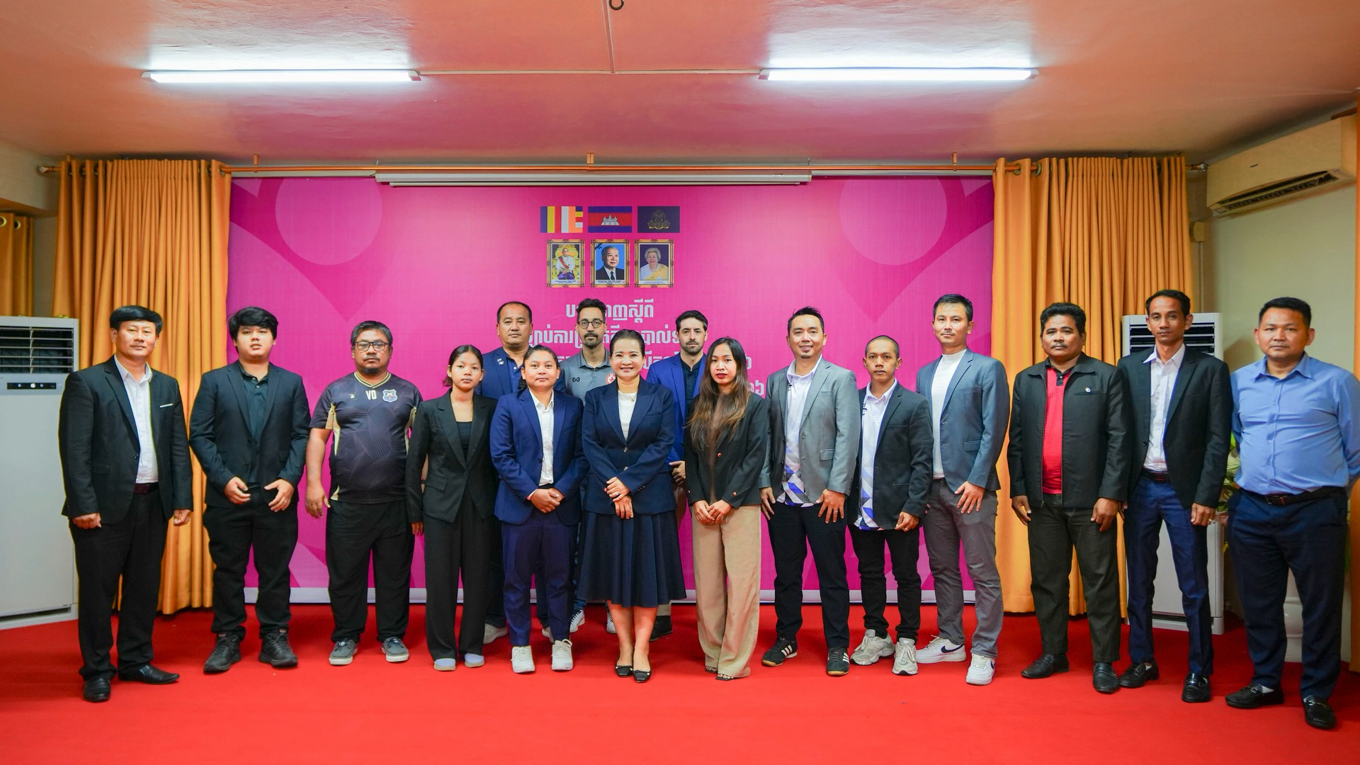 លីគនារីរដូវកាល២០២៦ នឹងចាប់ផ្តើមក្នុងសប្តាហ៍នេះហើយ ដោយក្រុមជាច្រើនបានបន្ថែមកីឡាការិនីបរទេសដើម្បីប្រជែងគ្នា