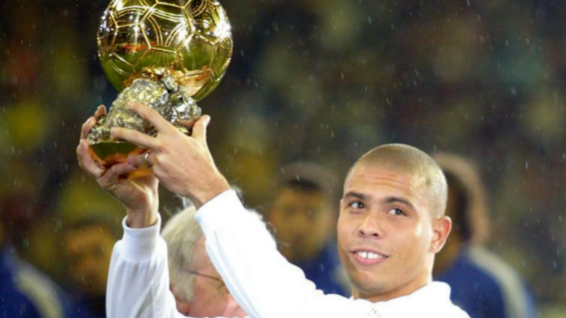 Ronaldo ប្រេស៊ីលធ្លាប់របូតឱកាសឈ្នះ Champions League យ៉ាងគួរឱ្យស្ដាយ ដោយសារច្បាប់មួយ