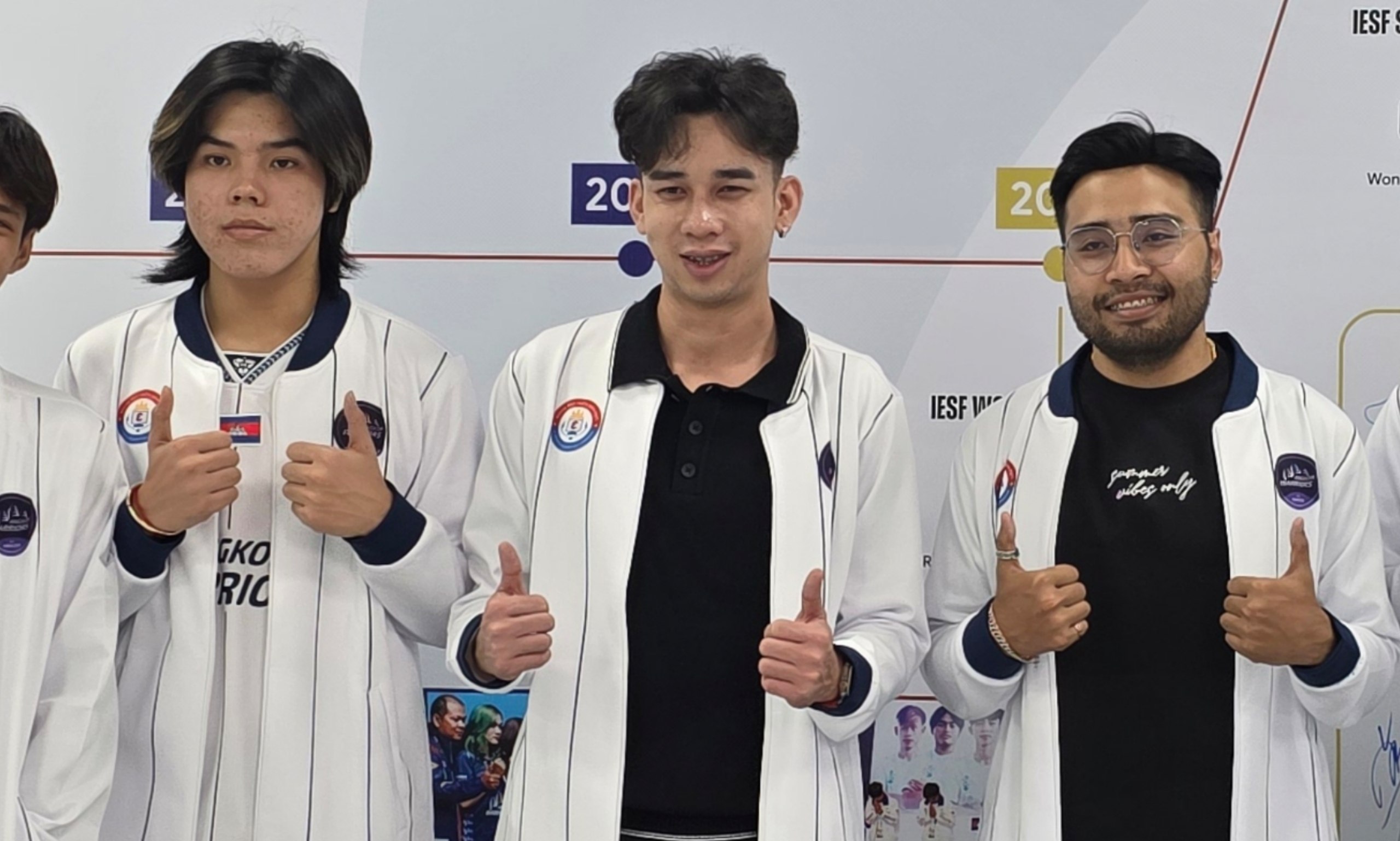 Coach Chhay៖ ពីគ្រូពេទ្យម្នាក់ ក្លាយជាគ្រូបង្វឹក E-Sports ដ៏ល្បីលំដាប់ជួរមុខនៅកម្ពុជា