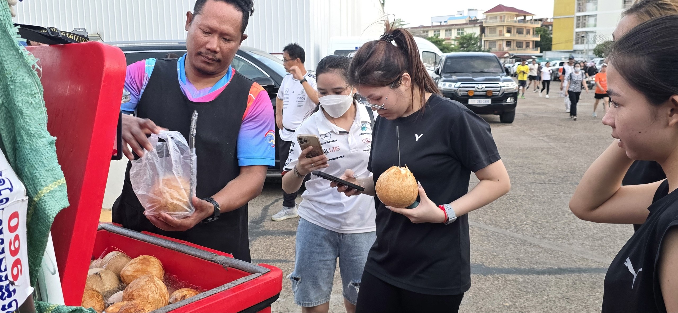 ទឹកដូងជាភេសជ្ជៈធម្មជាតិដ៏សំខាន់សម្រាប់ទ្រទ្រង់កម្លាំង និងបង្កើនប្រសិទ្ធភាពនៃការរត់