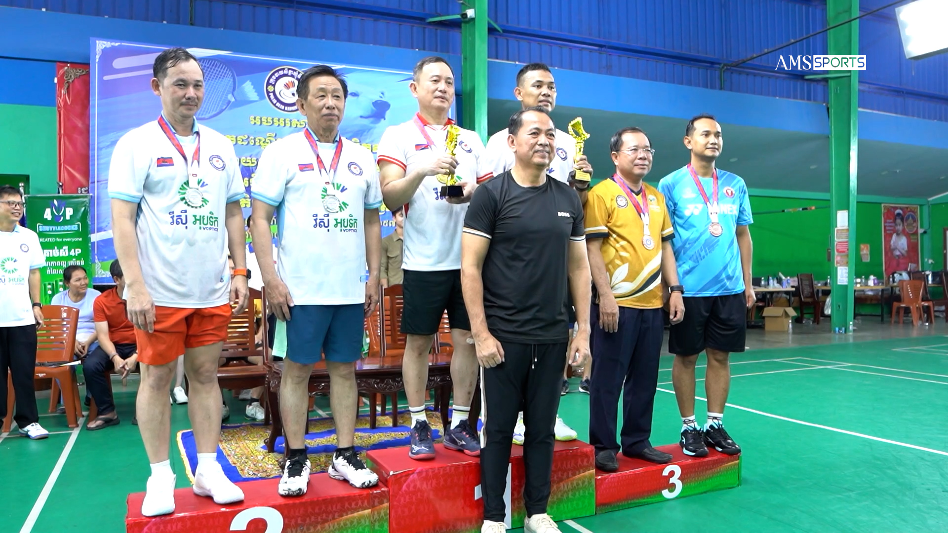 ការប្រកួតវាយសី «ខ្លាឃ្មុំទឹកកក» ជាស្ពានពង្រឹងសាមគ្គីភាព រវាងមន្ត្រីរាជរដ្ឋាភិបាល និងវិស័យឯកជន