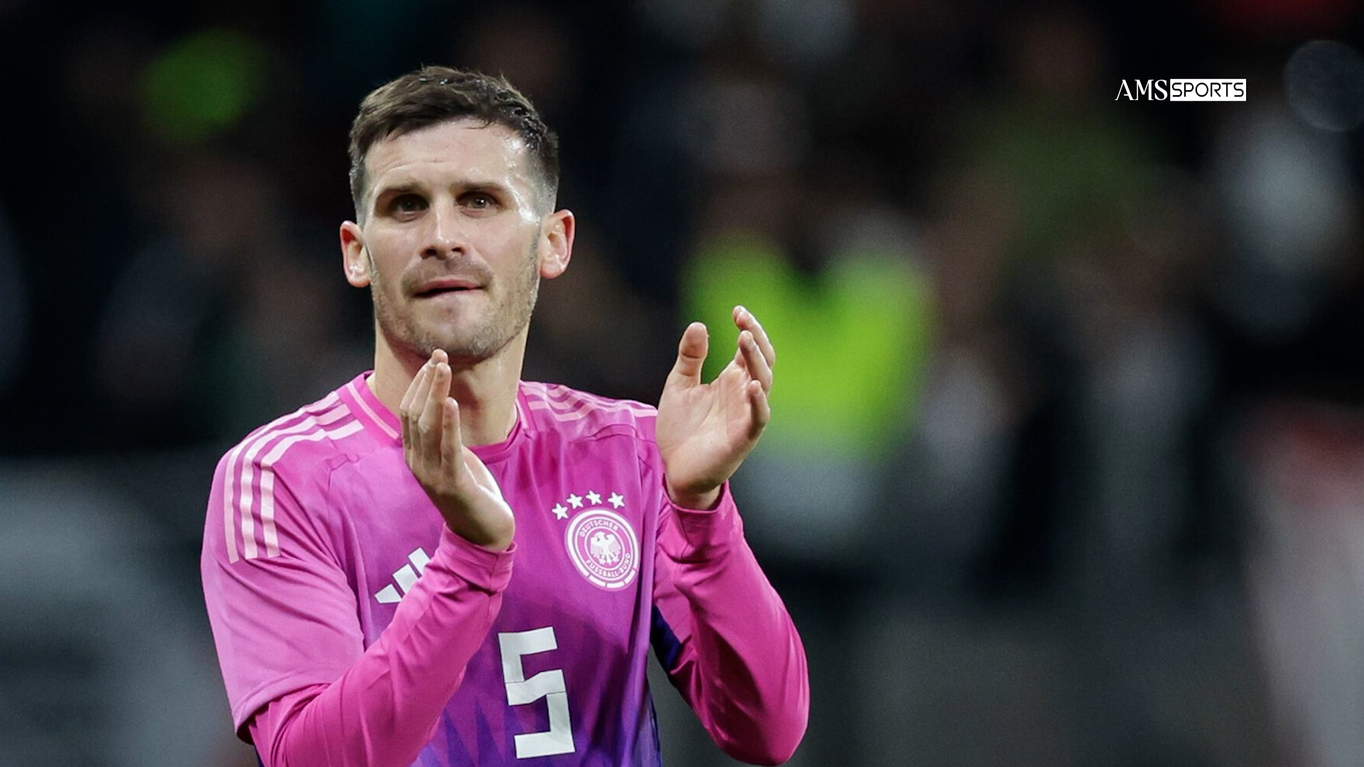 Pascal Gross ខ្សែបម្រើកំពុងលេចធ្លោរបស់ Brighton បង្ហើបថាបានចូលនិវត្តន៍ពីជម្រើសជាតិទៅហើយ
