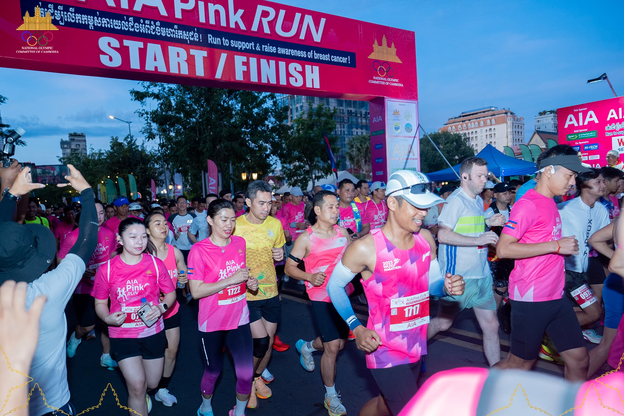 ទិវារត់ប្រណាំង Pink Run អាចនឹងបន្ថែមជ័យលាភីសម្រាប់ Age Group ដើម្បីលើកទឹកចិត្តអ្នករត់វ័យចំណាស់
