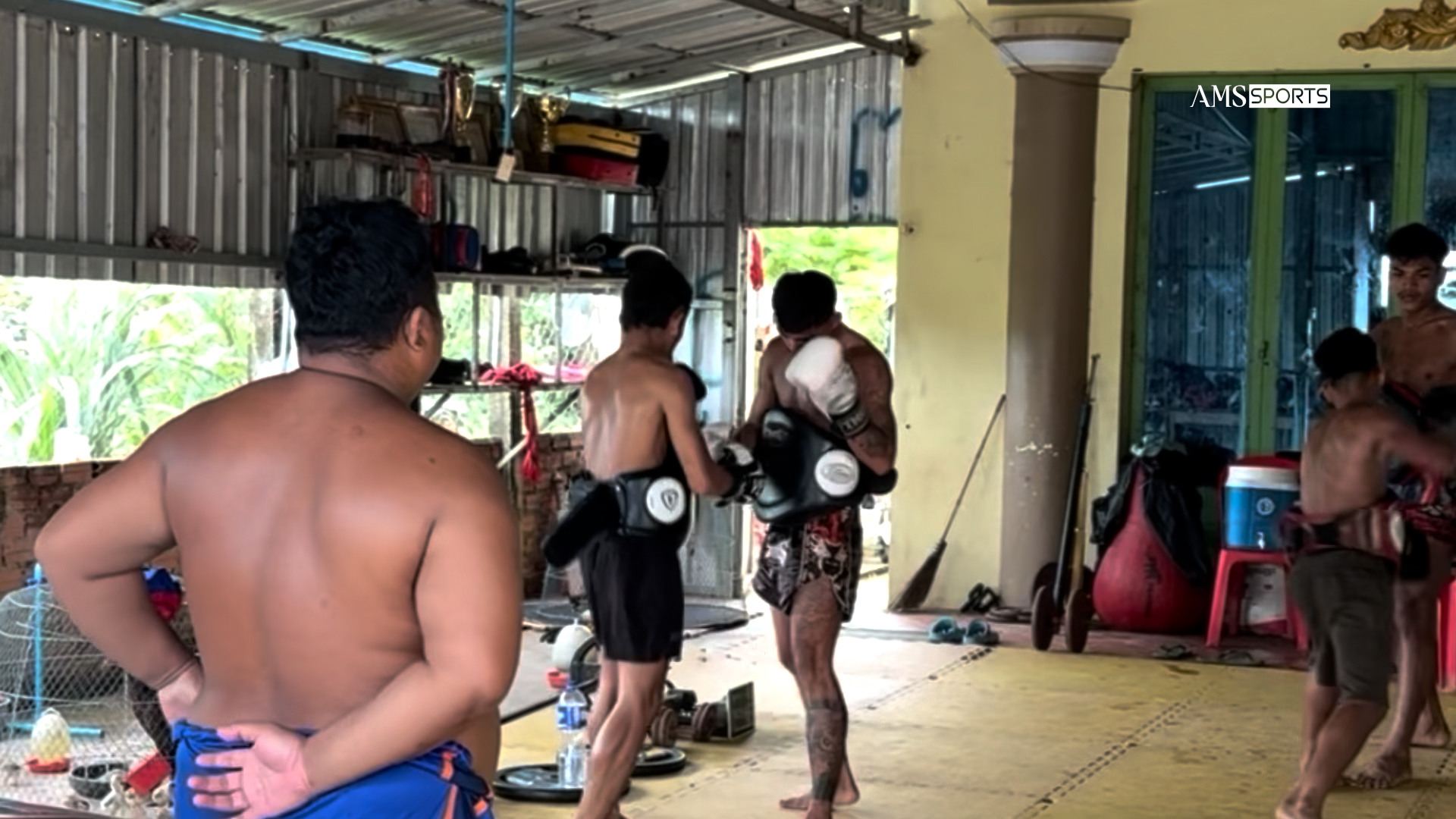 ភាពខុសគ្នានៃដង្ហើមរស់រាន រវាងក្លិបមានកីឡាករល្បី ឯក្លិបគ្មានអ្នកល្បី